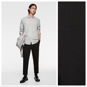 black carrot fit trousers